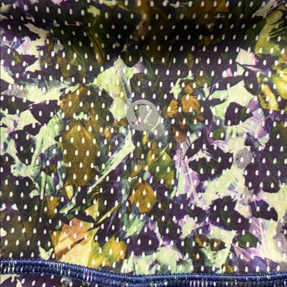 Lululemon Wunder Under Crop II - Picture 4 of 9